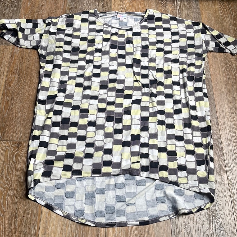 LuLaRoe Irma Top